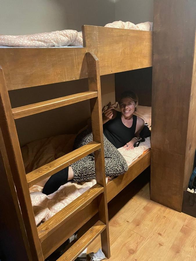 Zzzip Guesthouse In Hongdae Сеул Экстерьер фото